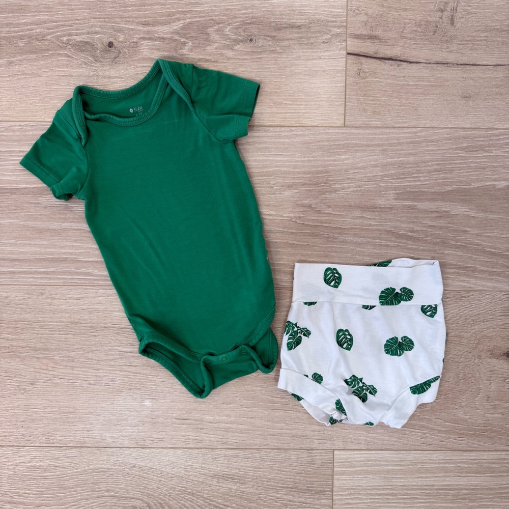 Kyte Baby Bodysuit & Monstera Bummies Set